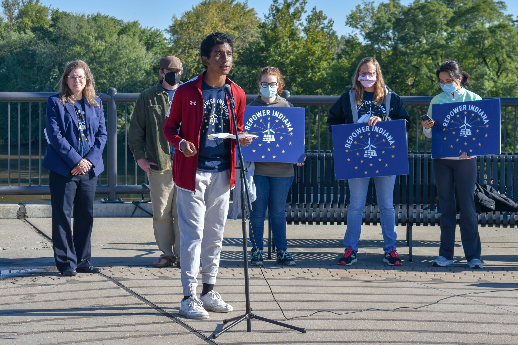 10/16/21 "Get Moving Duke" Rally Takes Over Pedestrian Bridge, Rahul Durai
